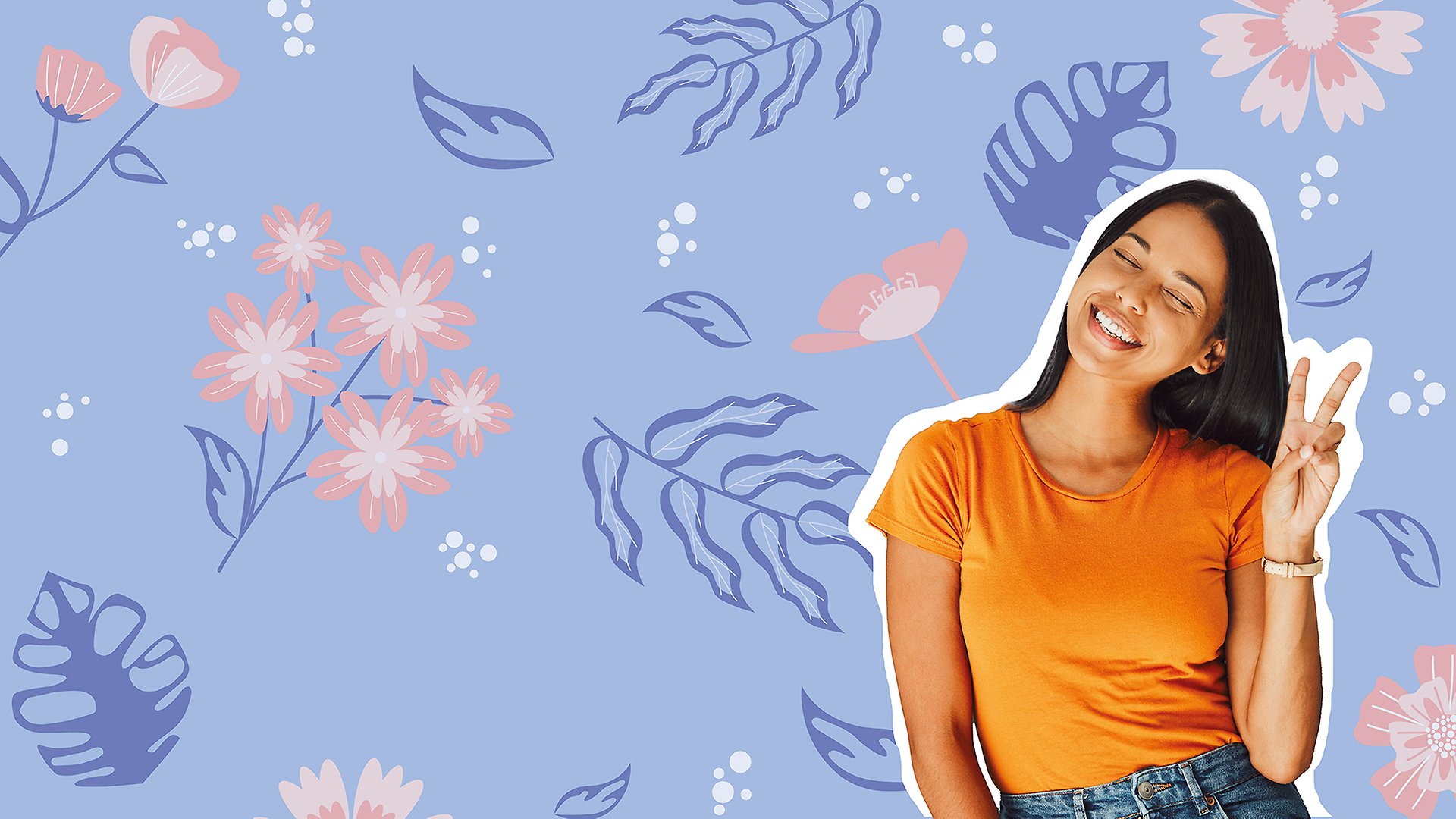 Glad kvinna i orange t-shirt som peace-tecken. Bakgrunden är en illustration med blå och rosa växter.